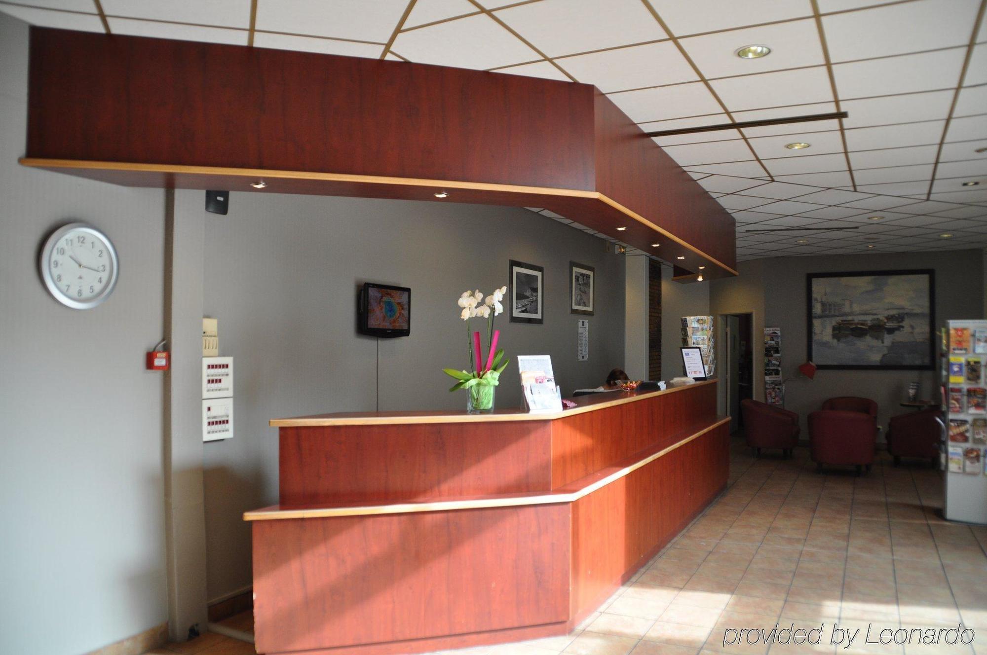 Centre Hotel 3*